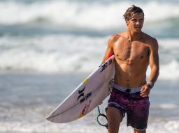 5-idee-per-costumi-da-bagno-uomo