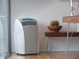 5-caratteristiche-tecniche-immancabili-per-il-tuo-climatizzatore-portatile